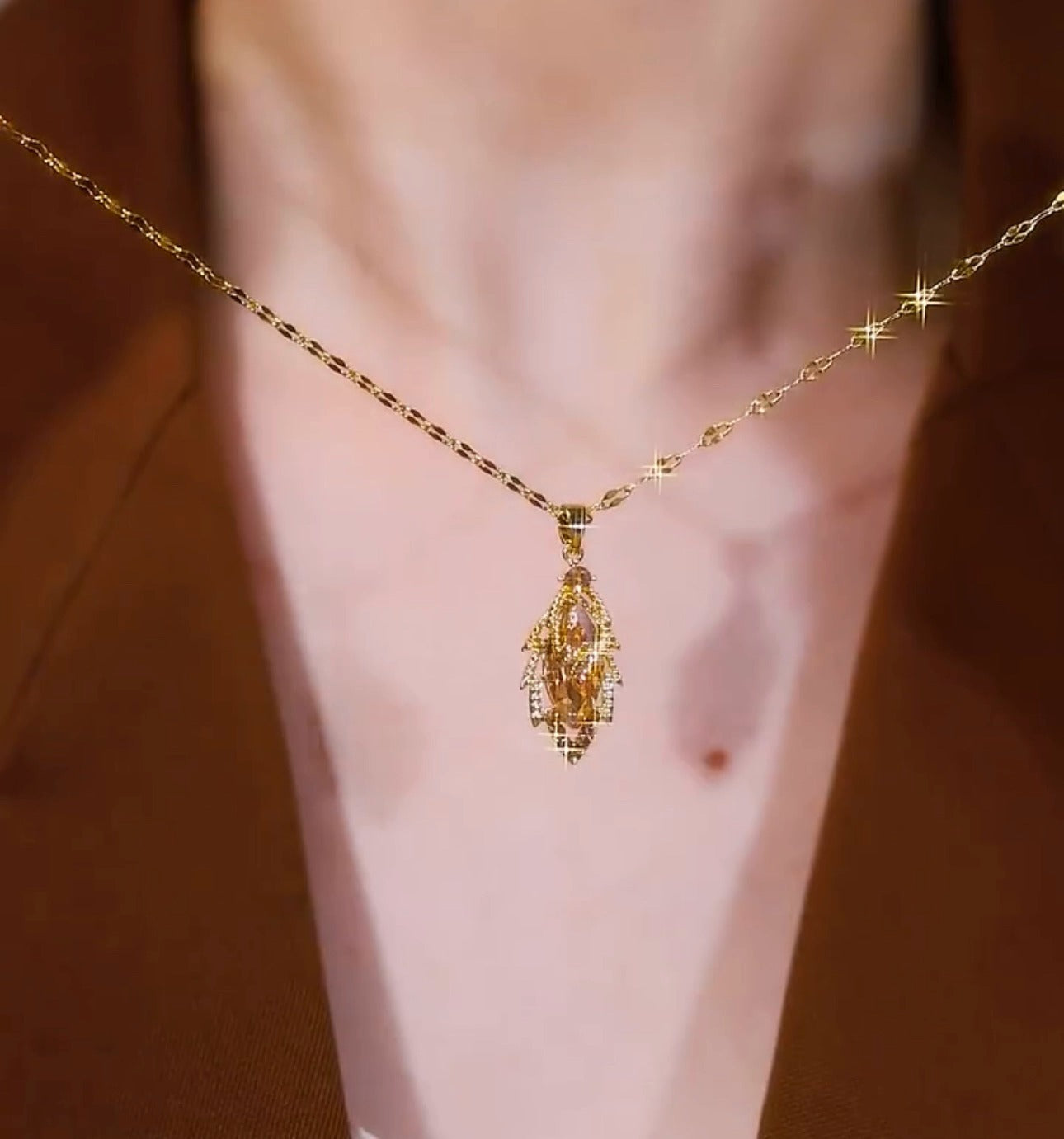 Luxurious non-fading zircon leaf necklace(18k gold plated)