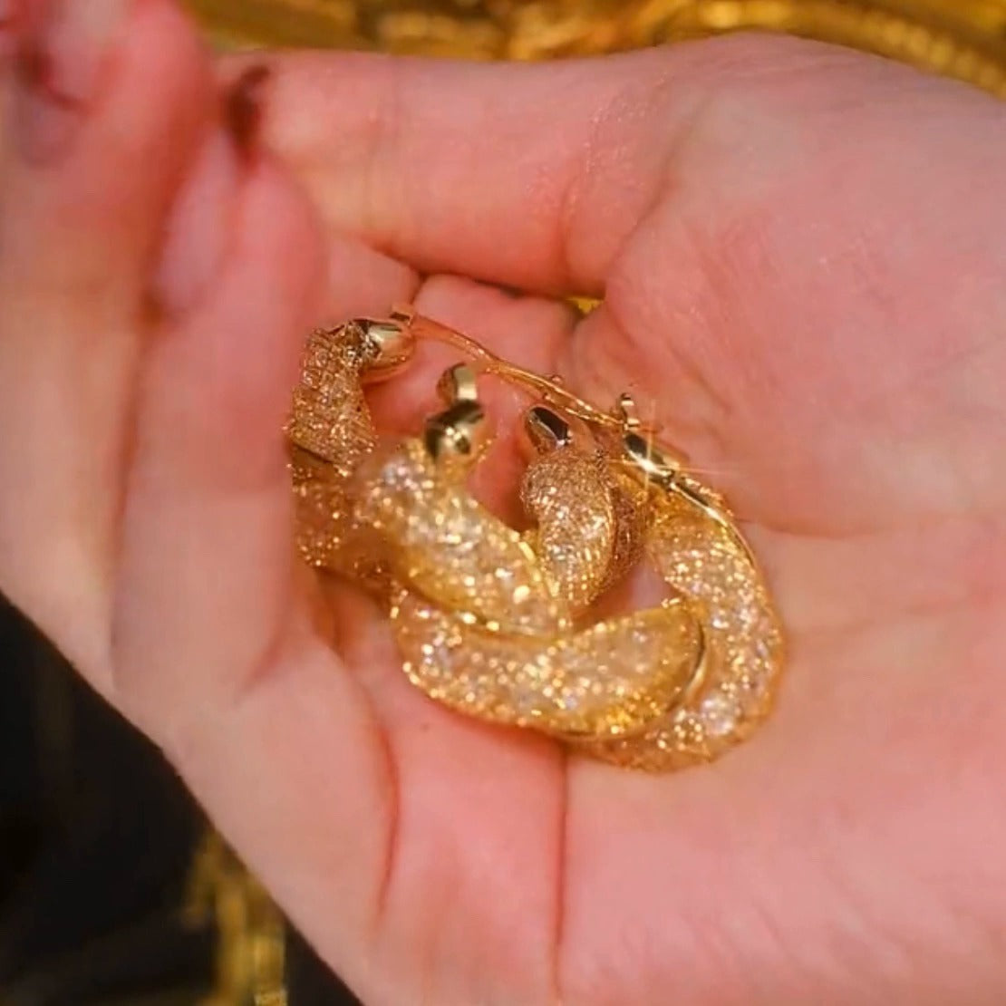 Twisted Mesh crytsal earrings(18k Gold plated)