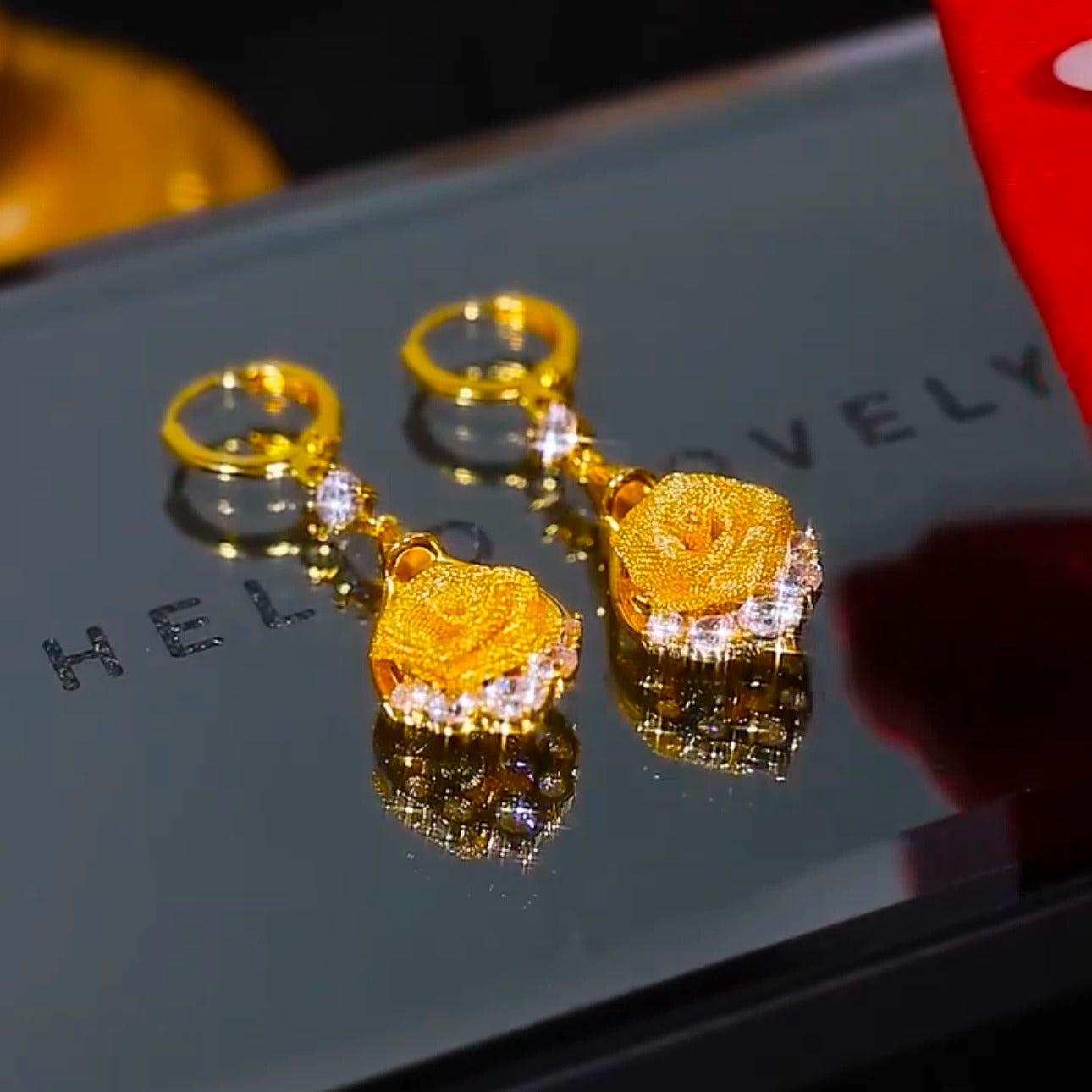 Flower zirconia earrings(24k gold plated)