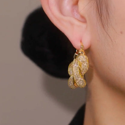 Twisted Mesh crytsal earrings(18k Gold plated)