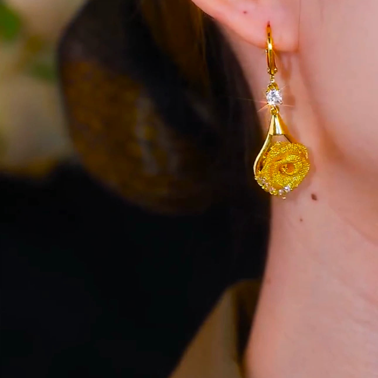 Flower zirconia earrings(24k gold plated)